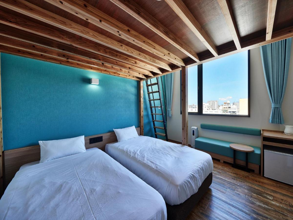 Cabin&Hotel Retime Наха Екстериор снимка